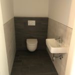 WC mit Waschbecken